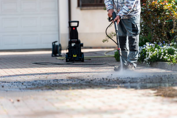 Why Choose Our Certified Pressure Washing Experts for Your Project Needs in Grenada, MS?